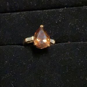 Brown/gold ring